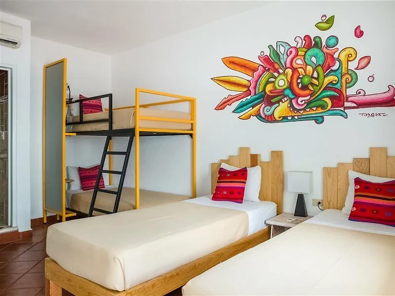 Selina Playa Del Carmen Hotel 2*,