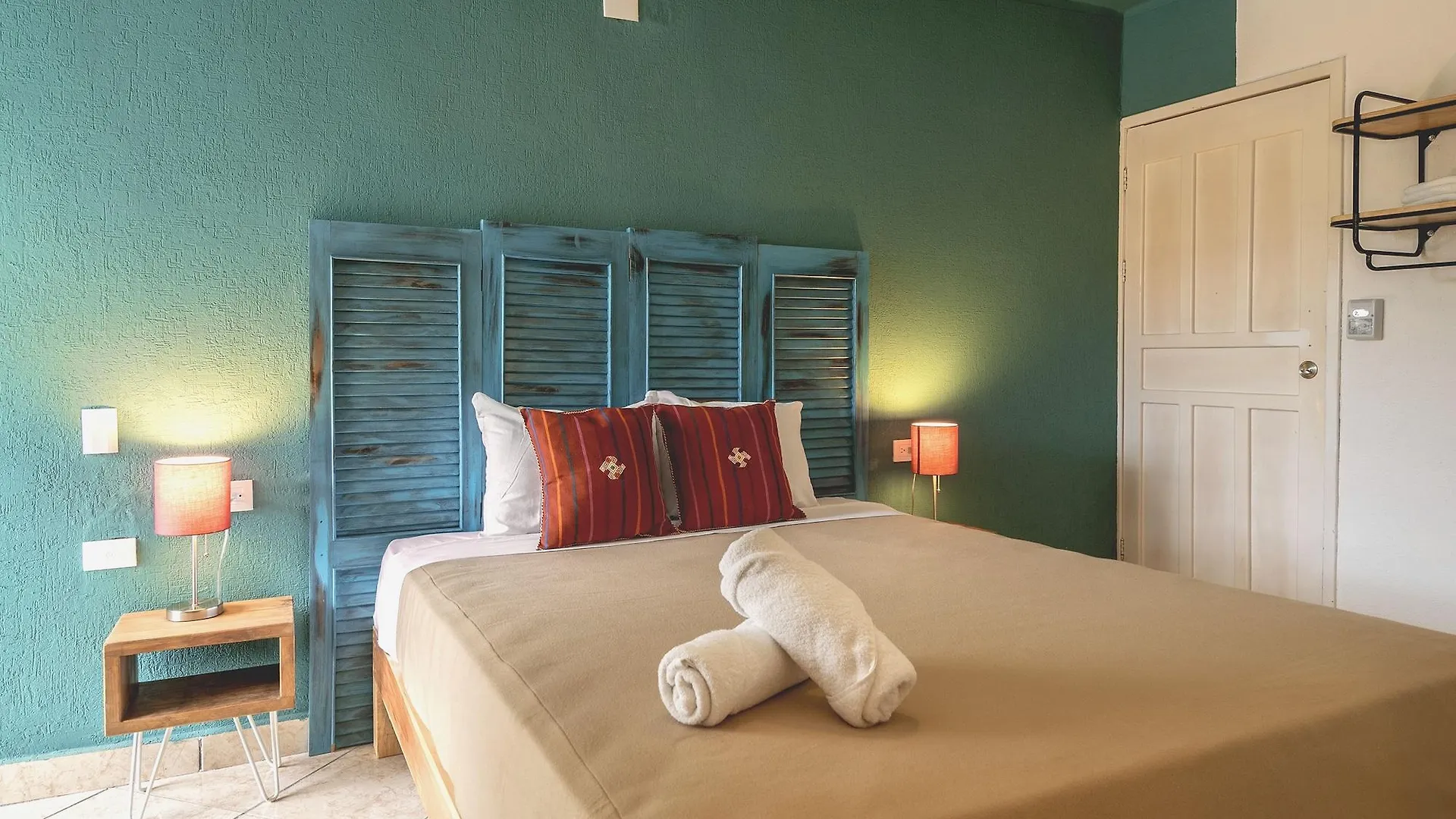 Selina Playa Del Carmen Otel 2*,